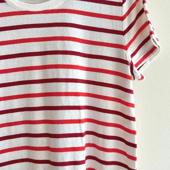 GAP Favorite T-Shirt, Women’s Red Maroon Striped Short Sleeve Shirt, Size Large - Picture 11 of 16